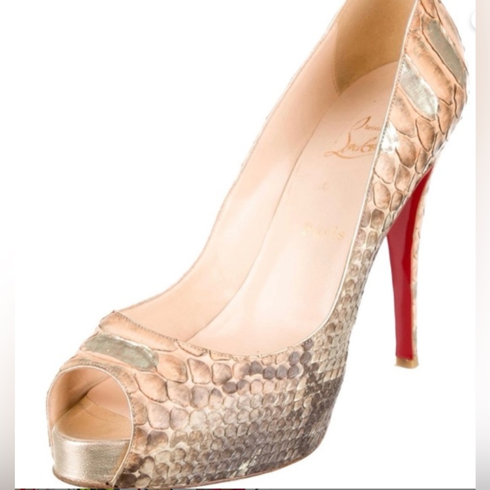 CHRISTIAN LOUBOUTIN
Roccia Snakeskin Very Prive Peep Toe Python Pumps - 7, 37.5